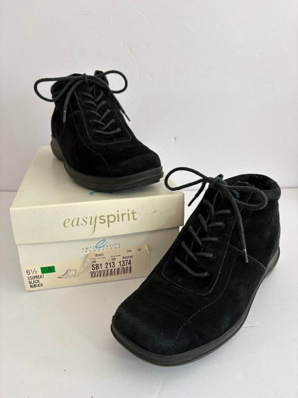 Easy Spirit Upbeat Black Nubuck Lace Up Ankle Boots 6.5 Wide